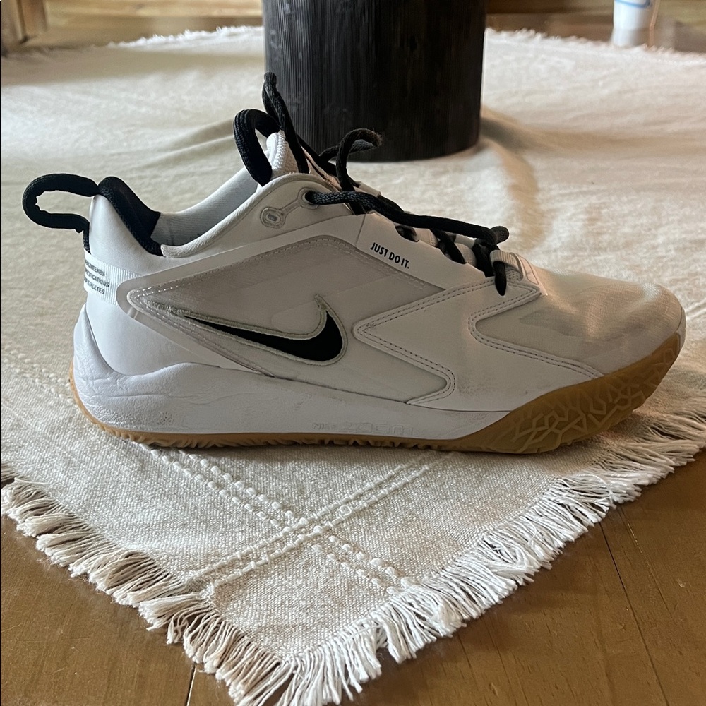 Nike Air Zoom Hyperface3 White and Black Athletic Shoes